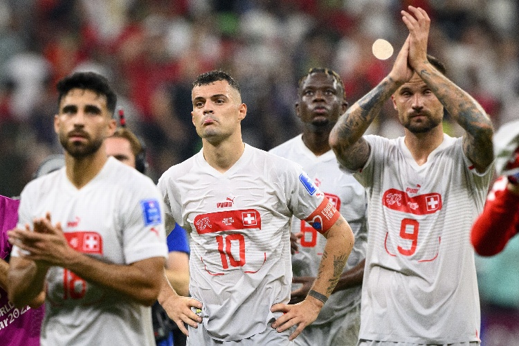 Suiza se disculpa con su afición tras ser humillados por Portugal