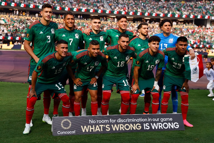 México sufre baja de un jugador para semifinal ante Panamá