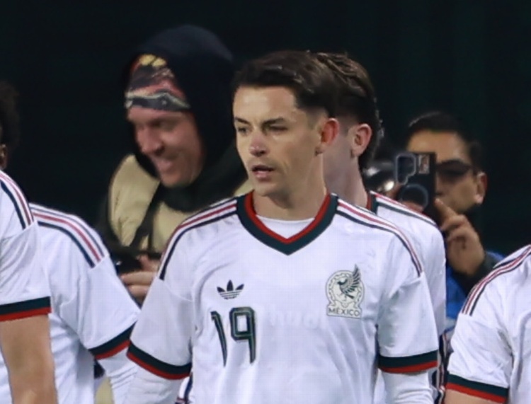 Fidalgo feliz de debutar con México, pero aún no se ve en el Mundial