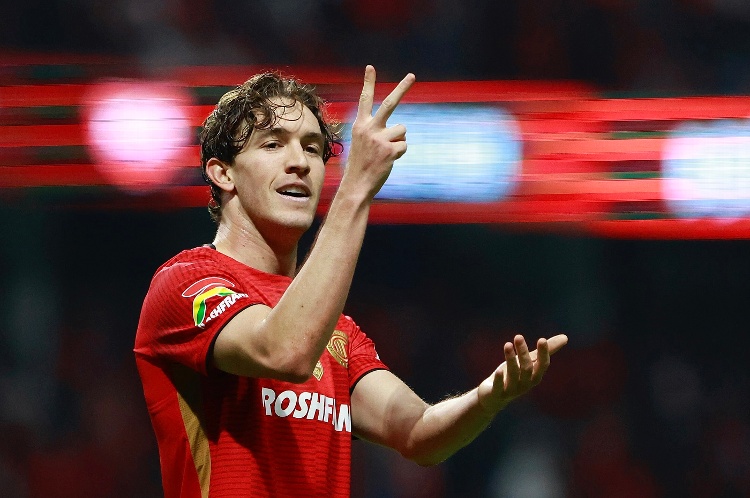 ¡Arriesgado! Marcel Ruiz jugaría el Mundial con el ligamento roto