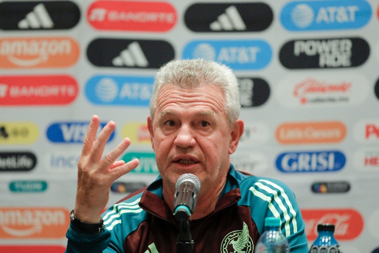 Javier Aguirre lanza duro mensaje tras polémica: 'Quien no venga hoy, está fuera del Mundial'