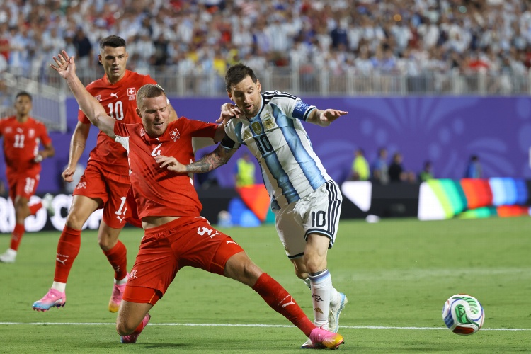Con sufrimiento, Argentina vence a Suiza y es semifinalista del Mundial 2026